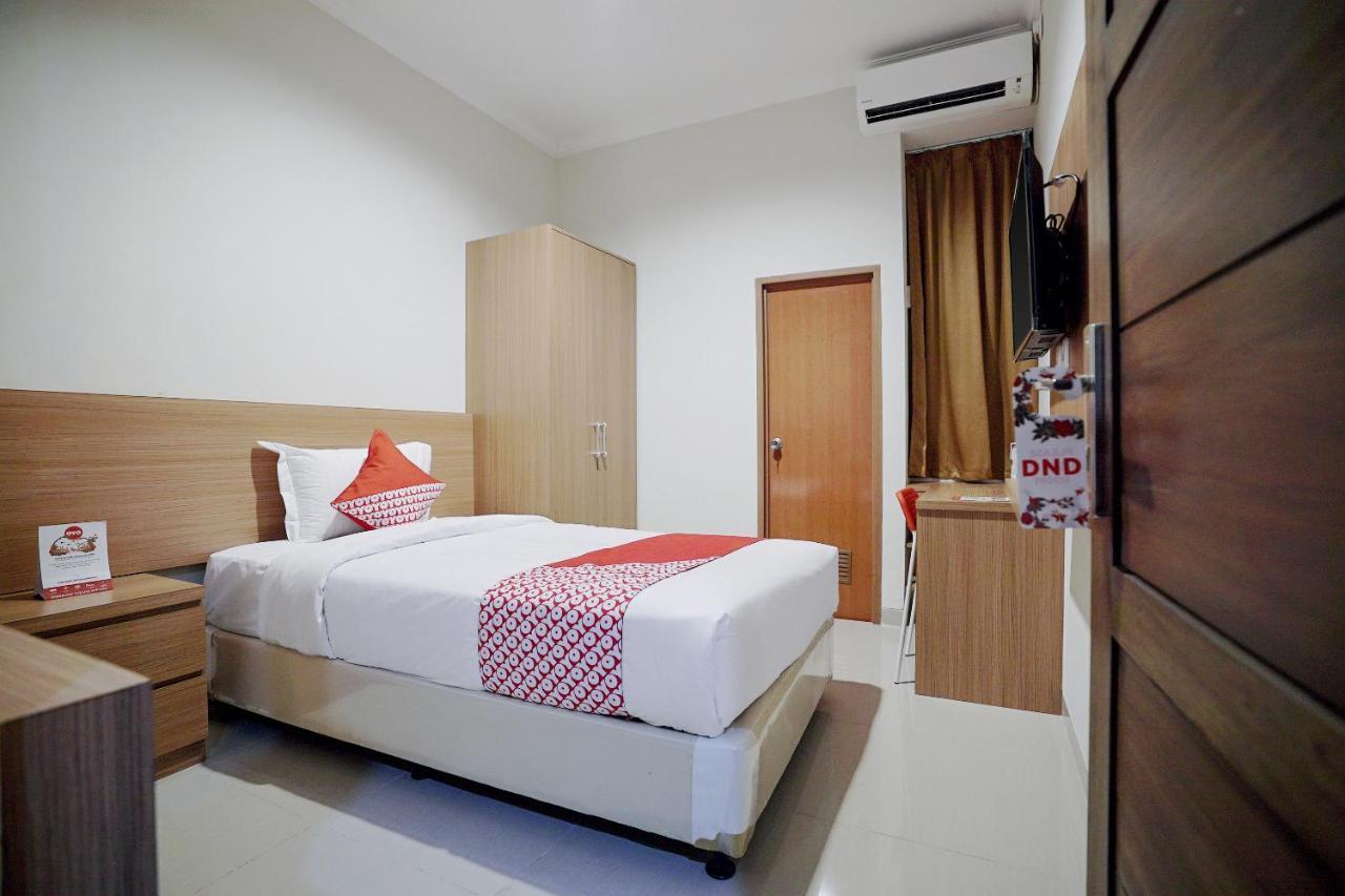 Oyo 415 The Kartini 8 Residence Yakarta Exterior foto